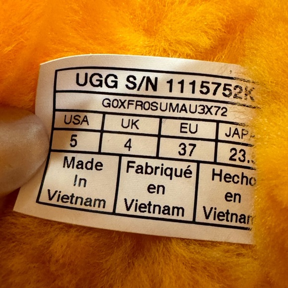 UGG Slippers sz 5. NIB - Picture 4 of 5
